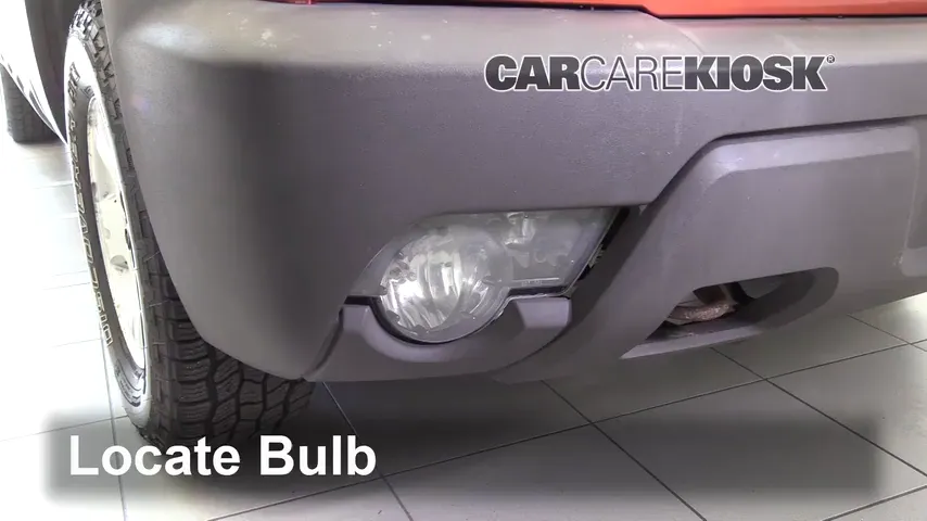 2003 Chevrolet Avalanche 1500 5.3L V8 Lights Fog Light (replace bulb)